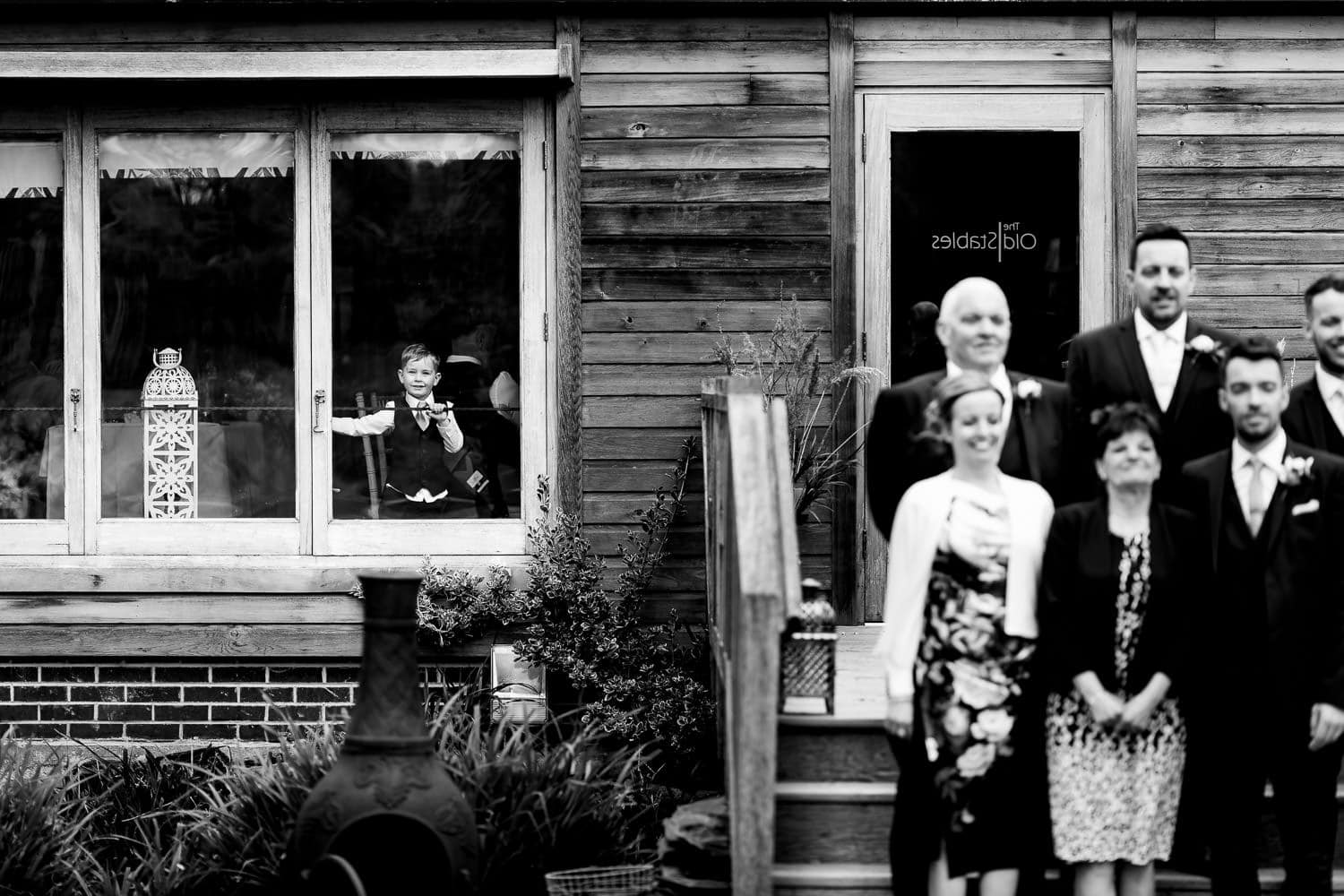 Chapter One Photography captures group pictures at wedding venues Leicestershire